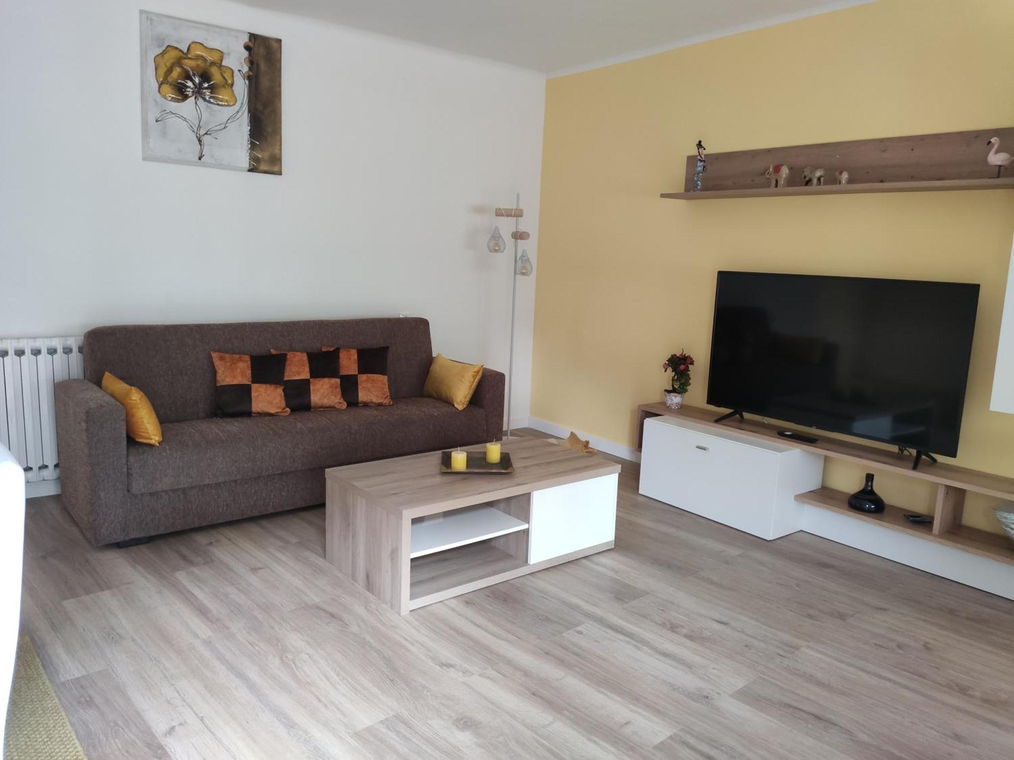 Apartamento Confort II La Seu d'Urgell Exterior photo