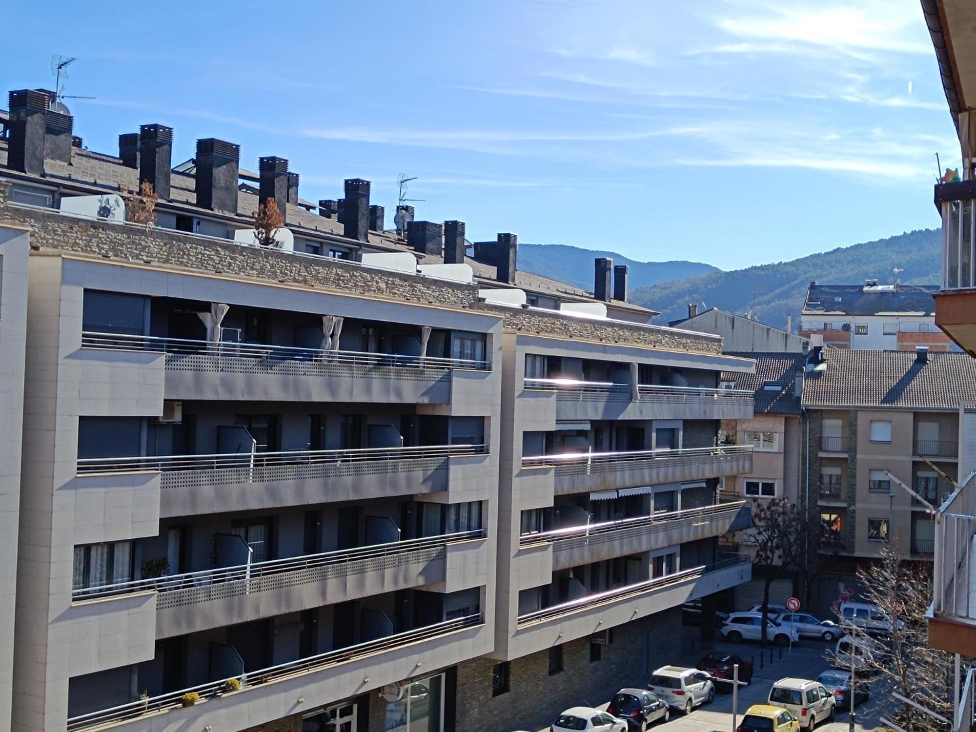 Apartamento Confort II La Seu d'Urgell Exterior photo
